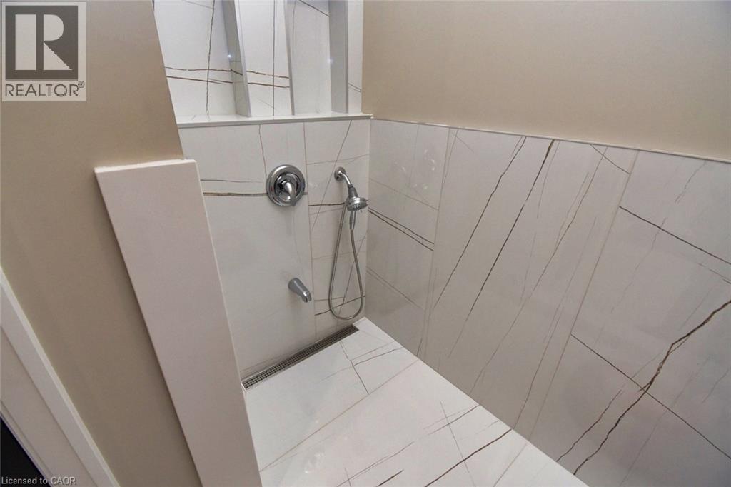 68 Mountain Brow Boulevard, Hamilton, Ontario  L8T 1A4 - Photo 24 - 40819553