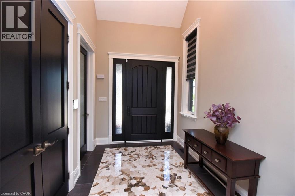 68 Mountain Brow Boulevard, Hamilton, Ontario  L8T 1A4 - Photo 3 - 40819553