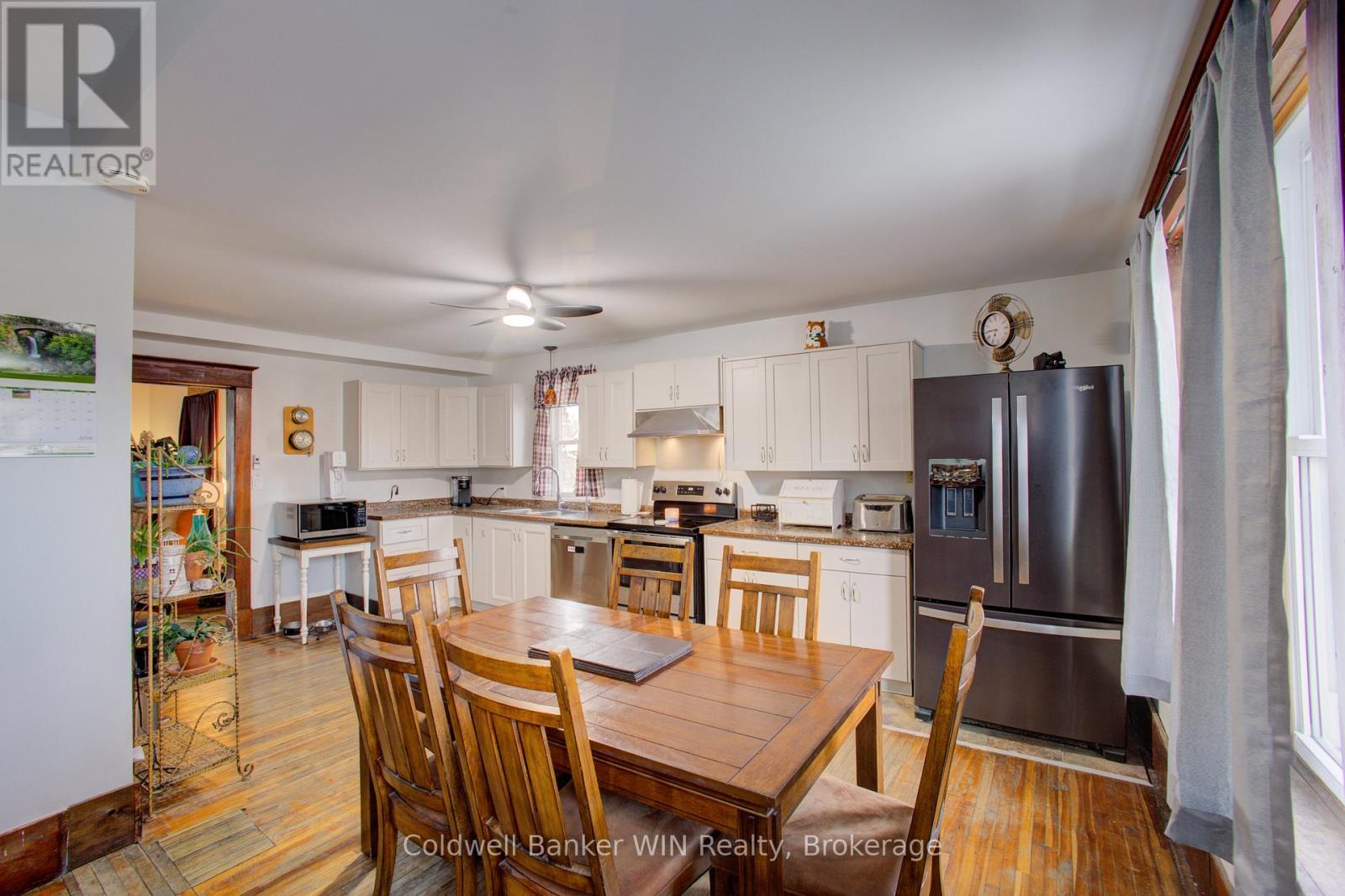 17 Arthur Street E, Minto, Ontario  N0G 1Z0 - Photo 10 - X12984258