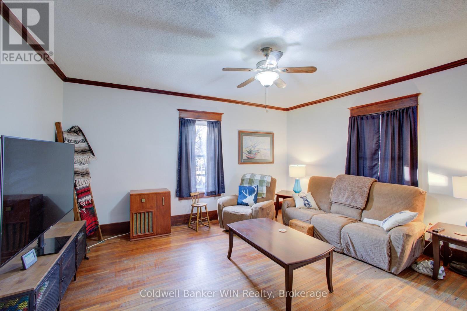 17 Arthur Street E, Minto, Ontario  N0G 1Z0 - Photo 4 - X12984258