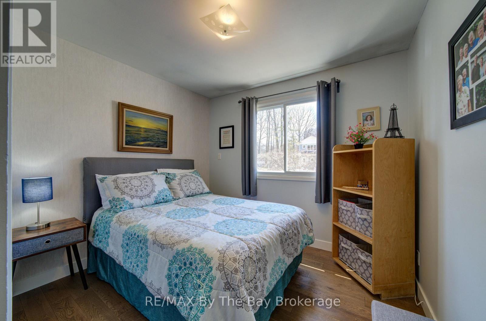 9 Frederick Drive, Wasaga Beach, Ontario  L9Z 1P9 - Photo 16 - S12984614