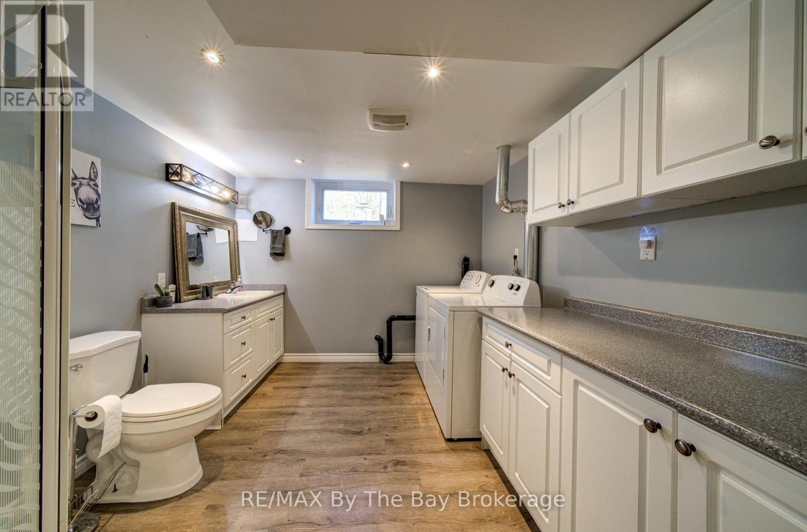 9 Frederick Drive, Wasaga Beach, Ontario  L9Z 1P9 - Photo 24 - S12984614
