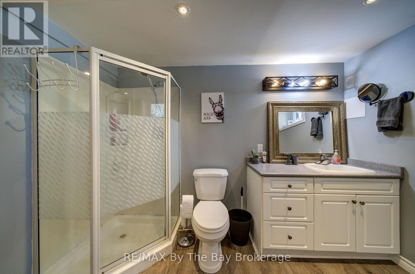 9 Frederick Drive, Wasaga Beach, Ontario  L9Z 1P9 - Photo 26 - S12984614