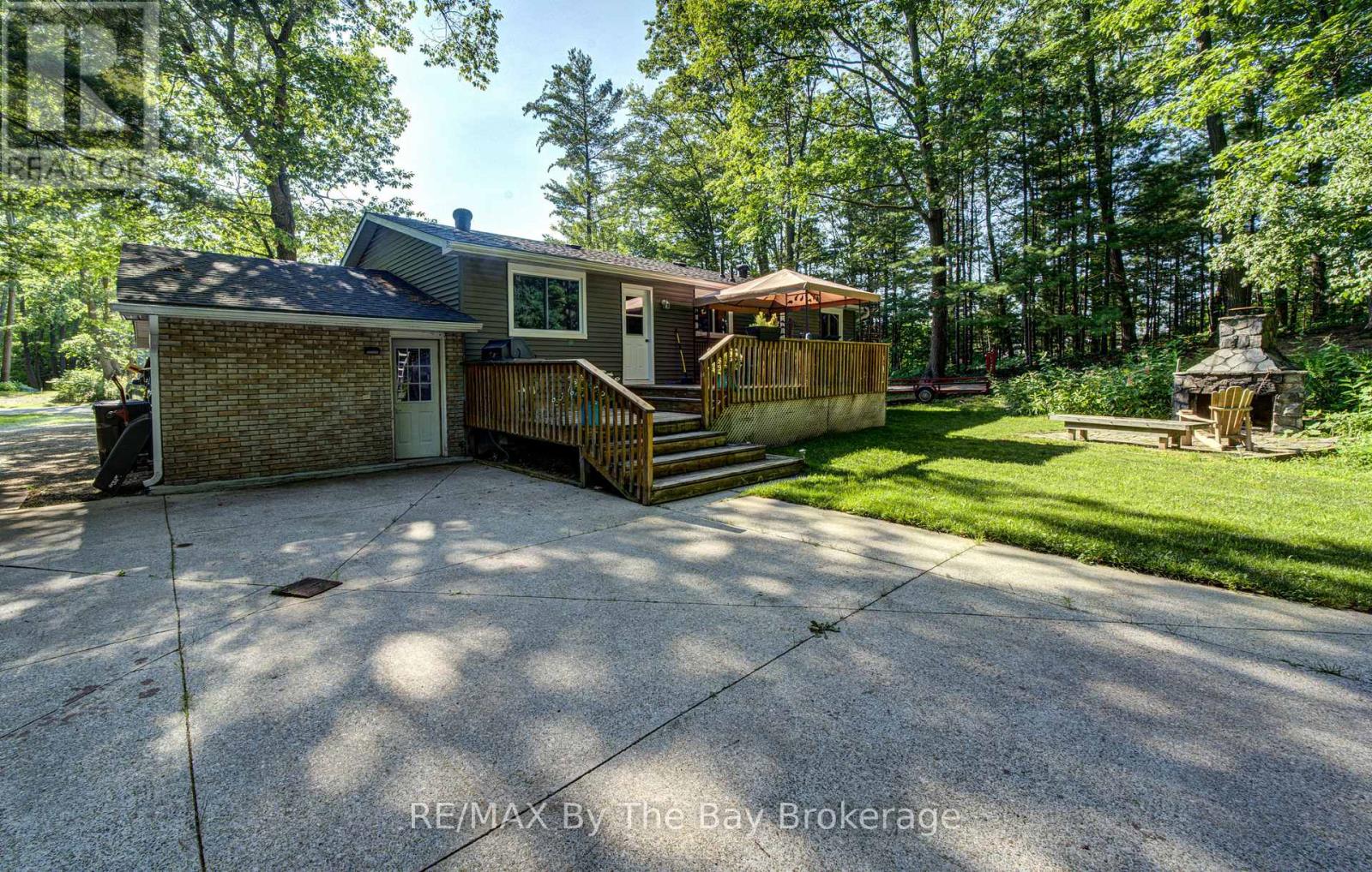 9 Frederick Drive, Wasaga Beach, Ontario  L9Z 1P9 - Photo 30 - S12984614