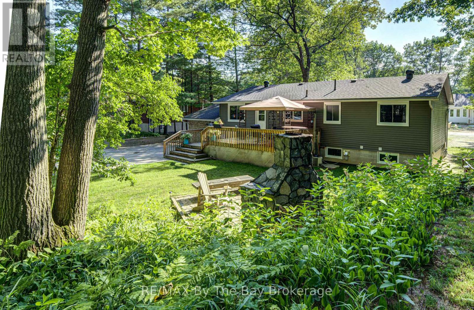 9 Frederick Drive, Wasaga Beach, Ontario  L9Z 1P9 - Photo 31 - S12984614