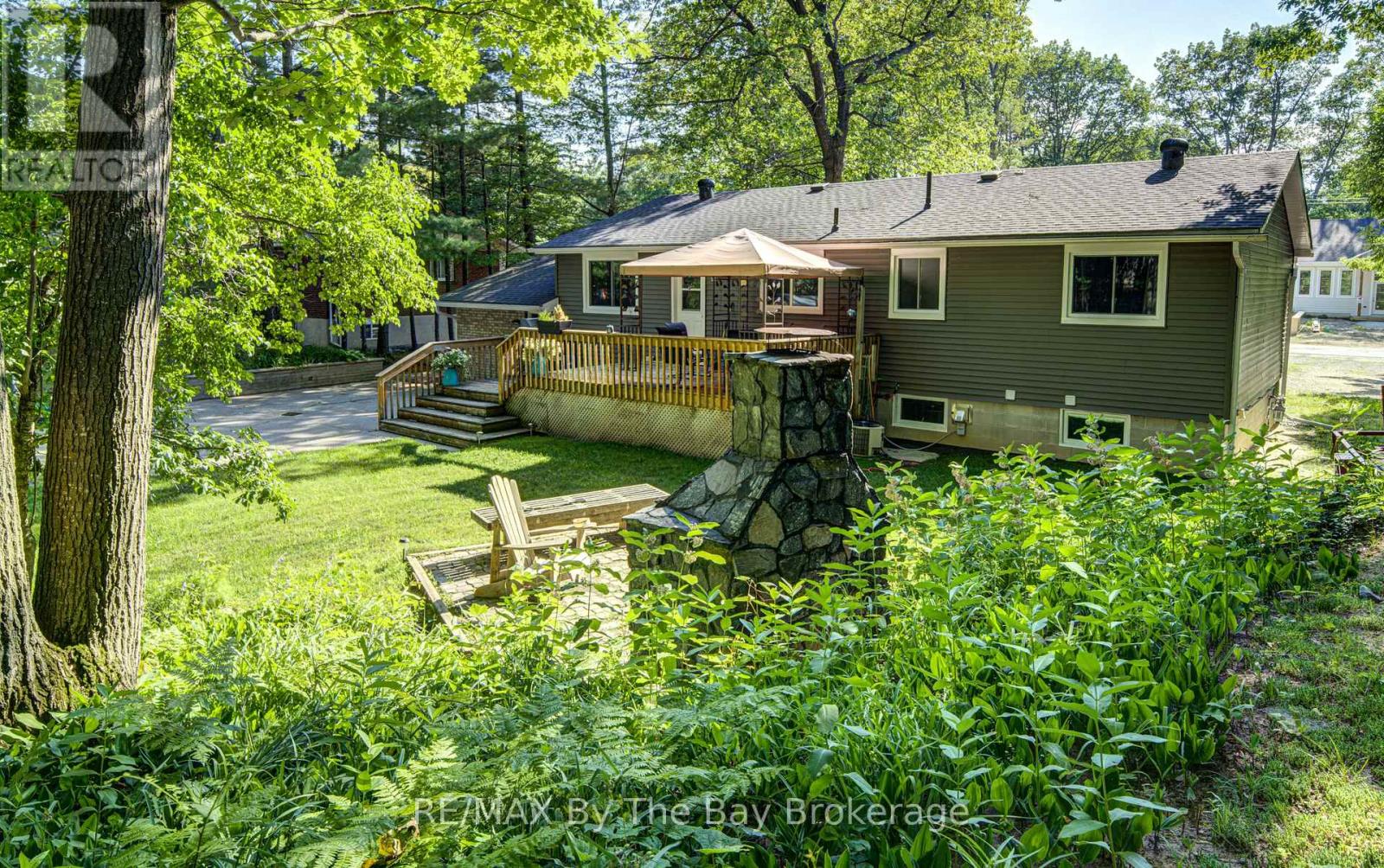 9 Frederick Drive, Wasaga Beach, Ontario  L9Z 1P9 - Photo 32 - S12984614