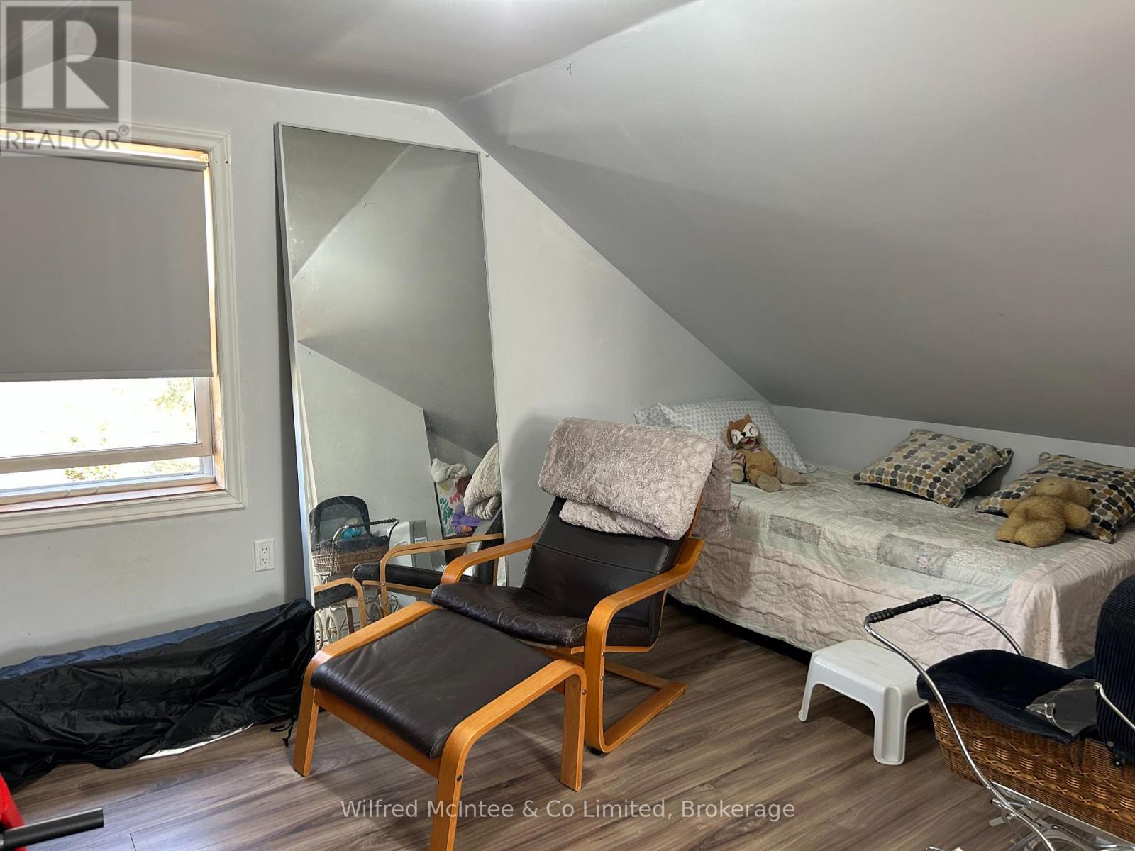 401866 Grey 4 Road, West Grey, Ontario  N4N 3B8 - Photo 21 - X12986352