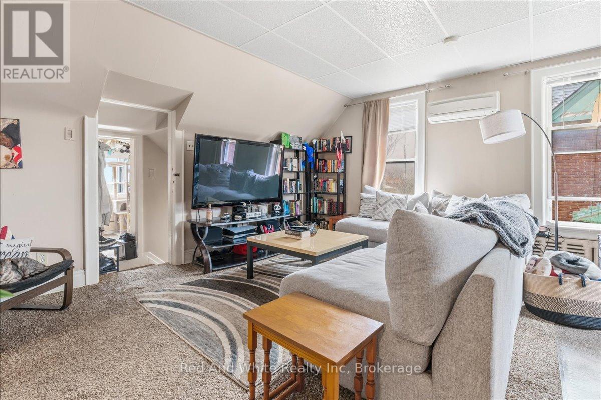 31 Bingeman Street, Kitchener, Ontario  N2H 2R7 - Photo 15 - X12986430