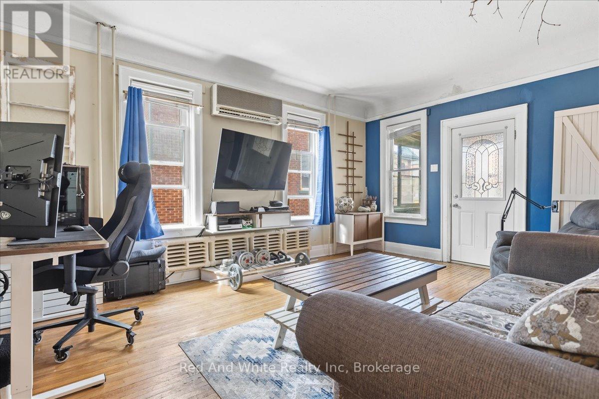 31 Bingeman Street, Kitchener, Ontario  N2H 2R7 - Photo 23 - X12986430