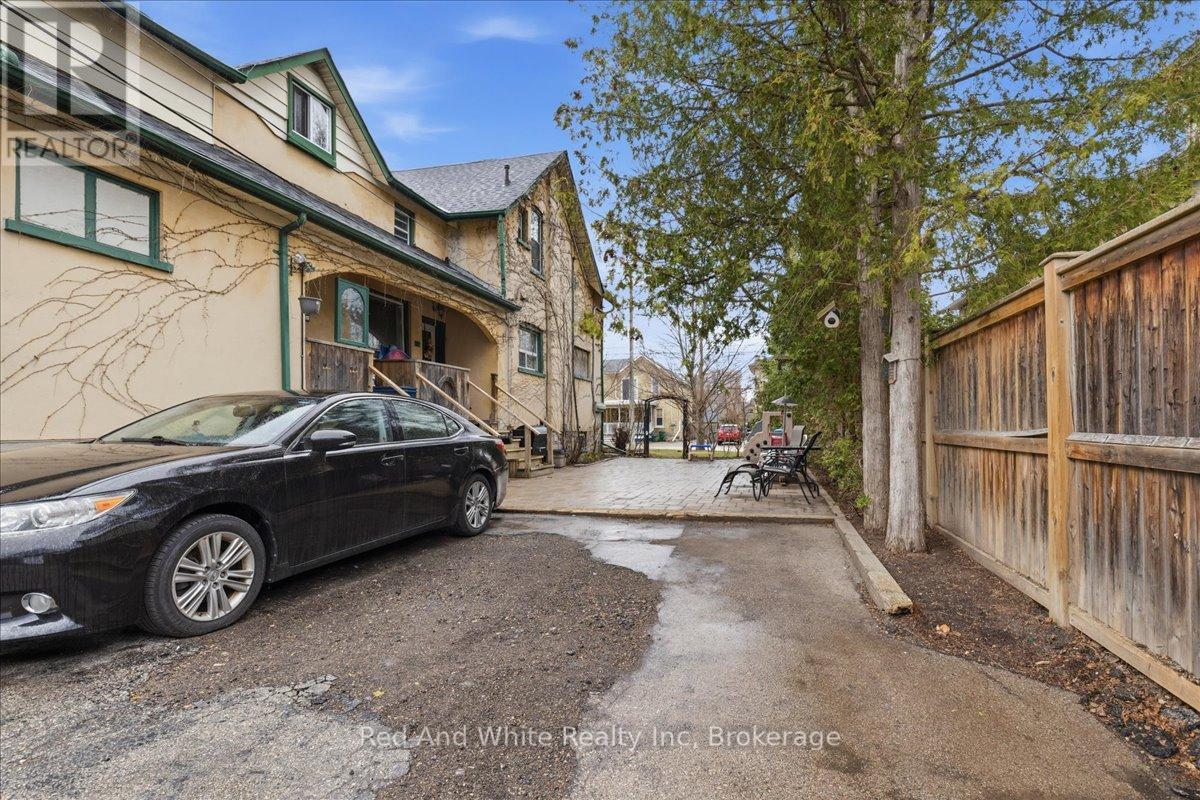 31 Bingeman Street, Kitchener, Ontario  N2H 2R7 - Photo 7 - X12986430
