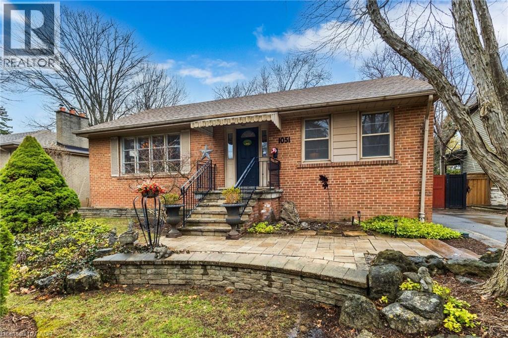 1051 Melvin Avenue, Oakville, Ontario  L6J 2V8 - Photo 3 - 40819726