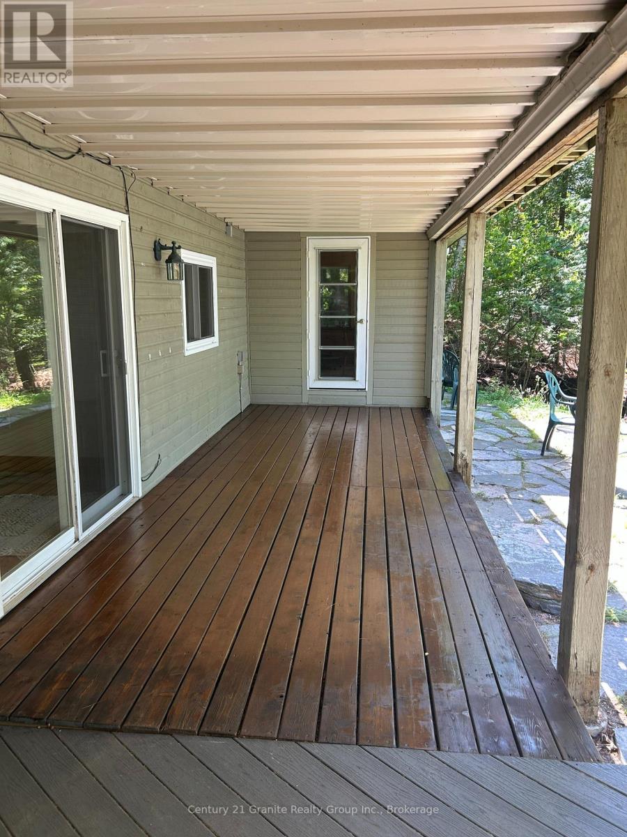 1058 Kipps Lane, Dysart Et Al, Ontario  K0M 1S0 - Photo 15 - X12987020