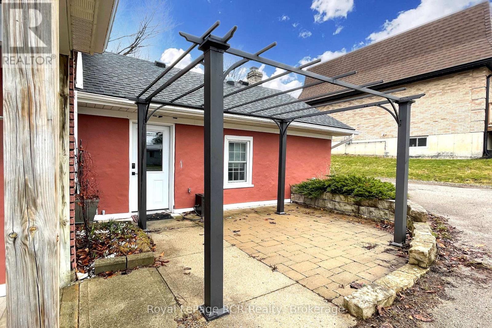 10 Walker Street, Brockton, Ontario  N0G 2V0 - Photo 14 - X12989028