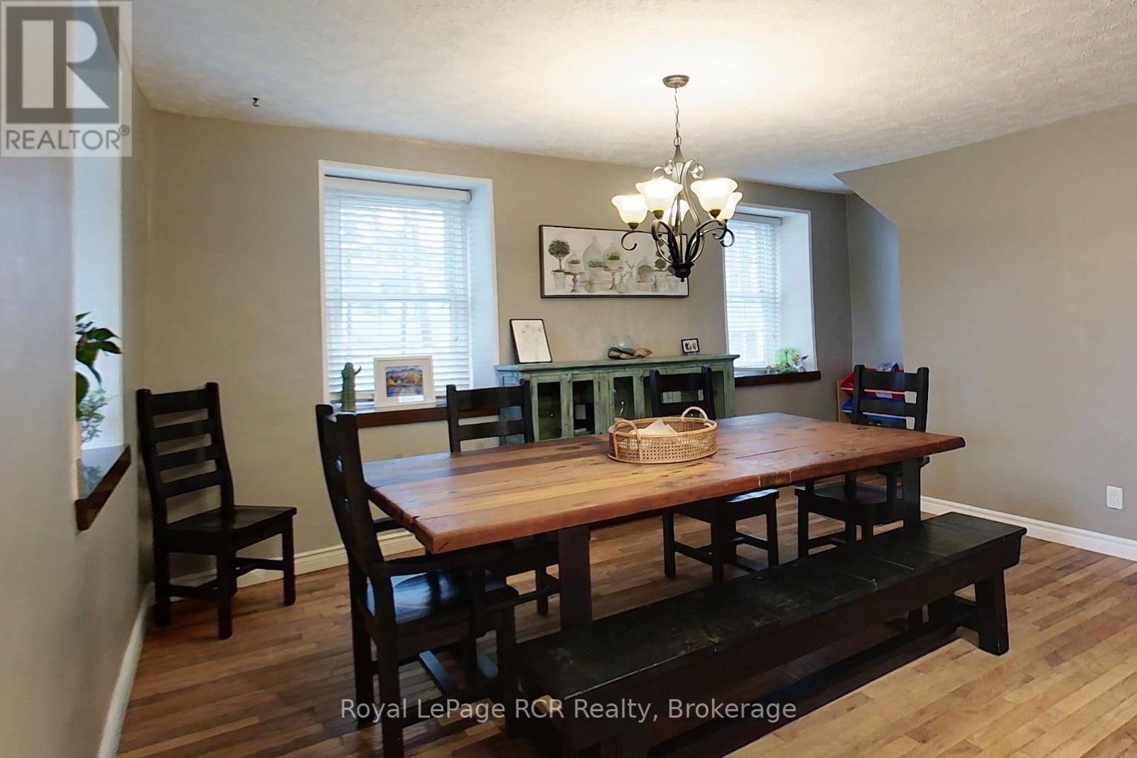 10 Walker Street, Brockton, Ontario  N0G 2V0 - Photo 20 - X12989028