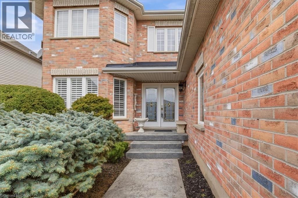 54 Woodcrest Court, Kitchener, Ontario  N2P 2K2 - Photo 4 - 40819862
