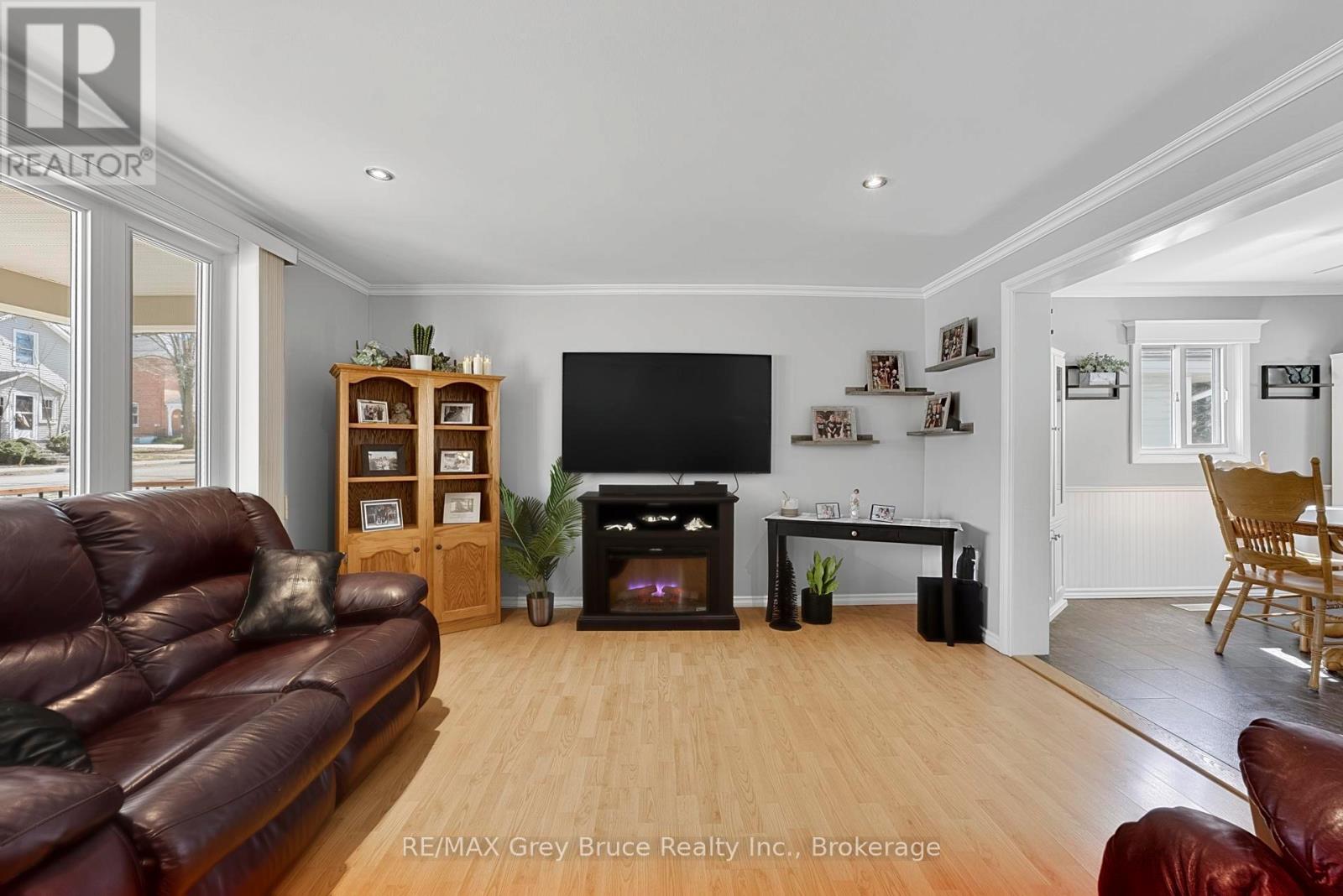 138 Main Street, Arran-Elderslie, Ontario  N0H 2N0 - Photo 22 - X12990284