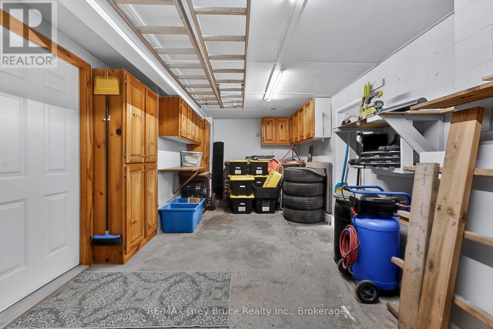 138 Main Street, Arran-Elderslie, Ontario  N0H 2N0 - Photo 37 - X12990284