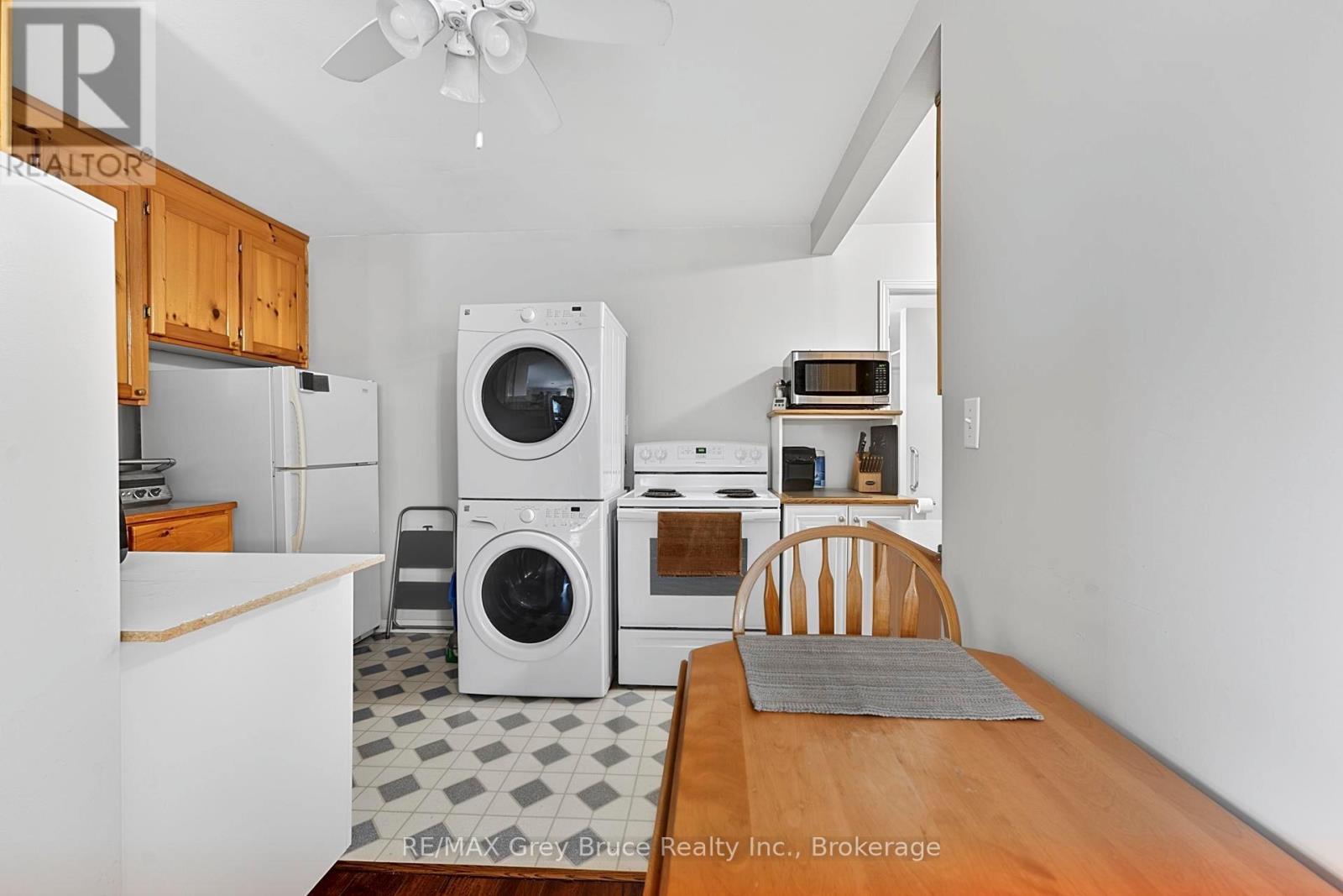 138 Main Street, Arran-Elderslie, Ontario  N0H 2N0 - Photo 41 - X12990284