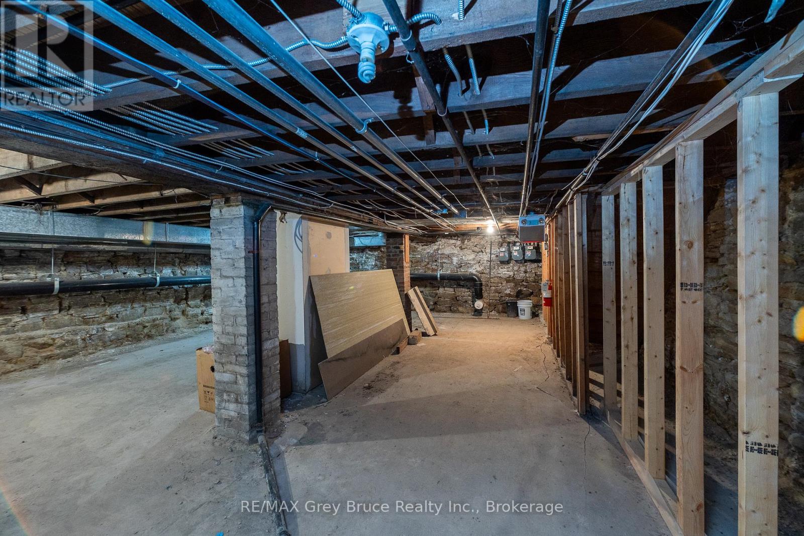 827 2nd Avenue E, Owen Sound, Ontario  N4K 2H2 - Photo 31 - X12990312
