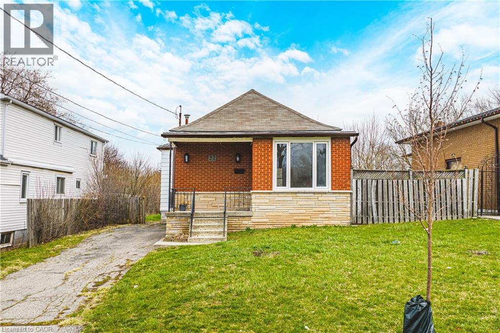 22 Worsley Road, Stoney Creek, Ontario  L8E 2E7 - Photo 2 - 40820136