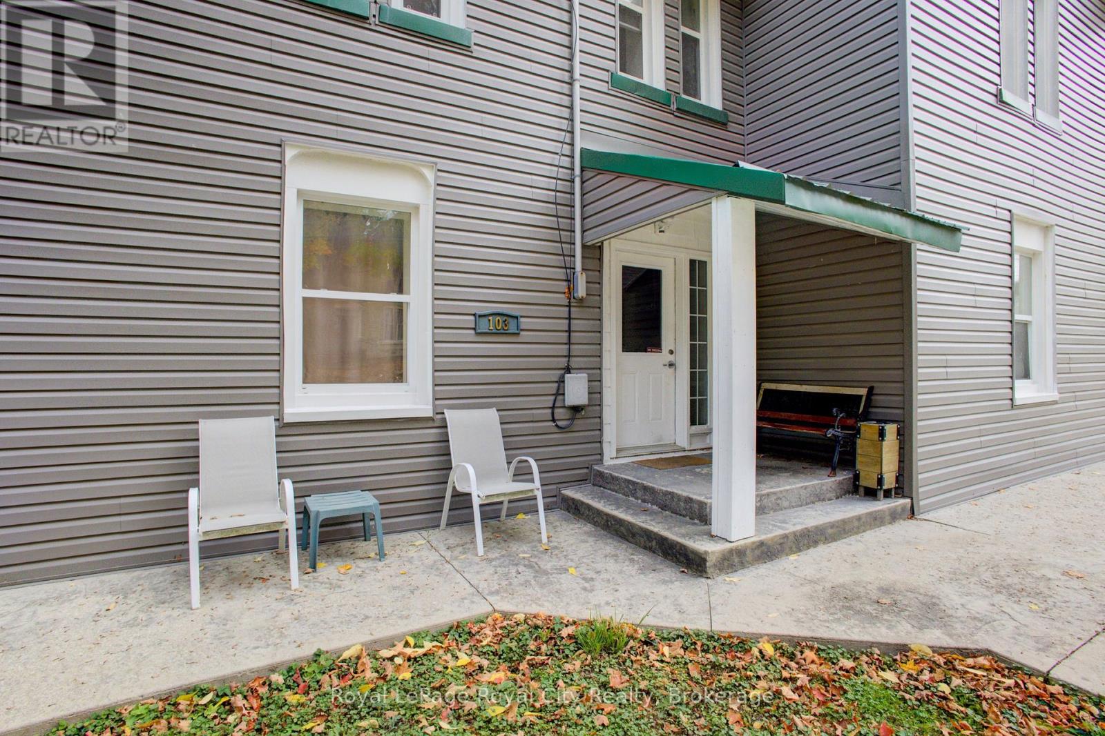 103 Patrick Street E, North Huron, Ontario  N0G 2N0 - Photo 5 - X12991032