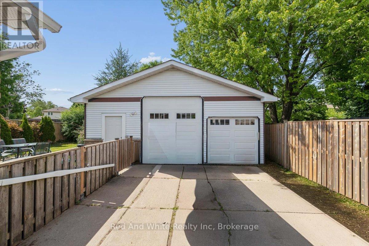 96 Pathfinder Crescent, Kitchener, Ontario  N2P 1S6 - Photo 27 - X12991064