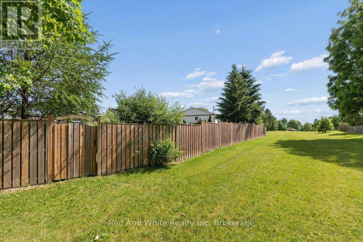 96 Pathfinder Crescent, Kitchener, Ontario  N2P 1S6 - Photo 32 - X12991064
