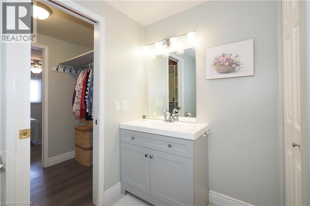 20 Fieldstone Walk, New Hamburg, Ontario  N3A 2G2 - Photo 31 - 40820215