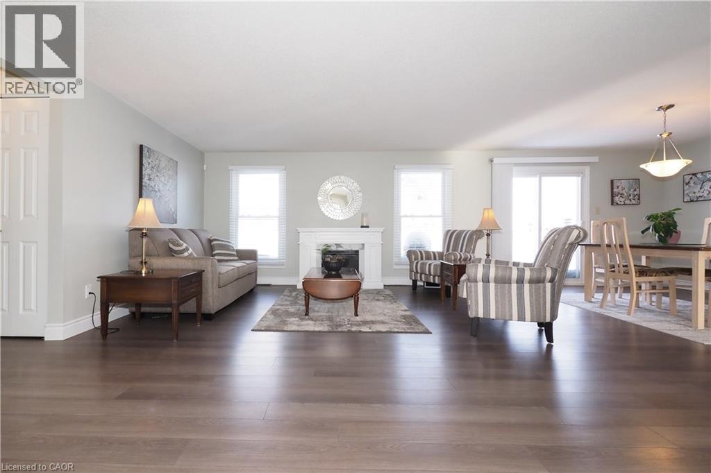 20 Fieldstone Walk, New Hamburg, Ontario  N3A 2G2 - Photo 4 - 40820215