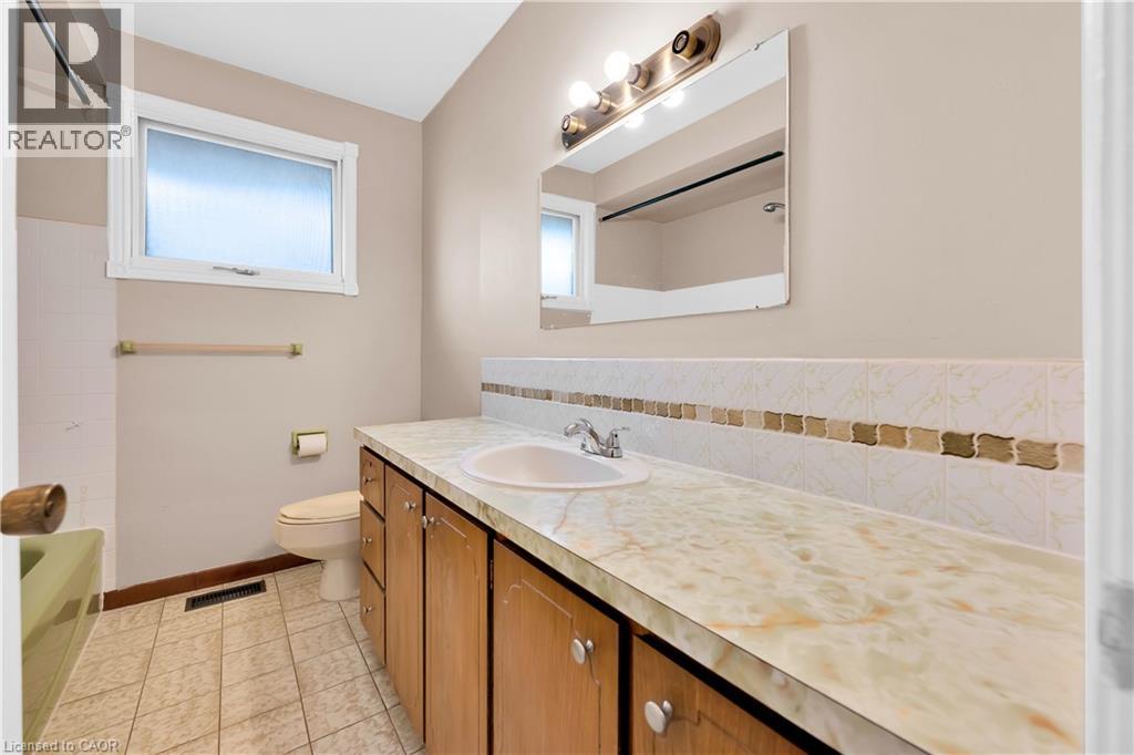 112 Purdy Crescent, Hamilton, Ontario  L9A 3B3 - Photo 18 - 40820219