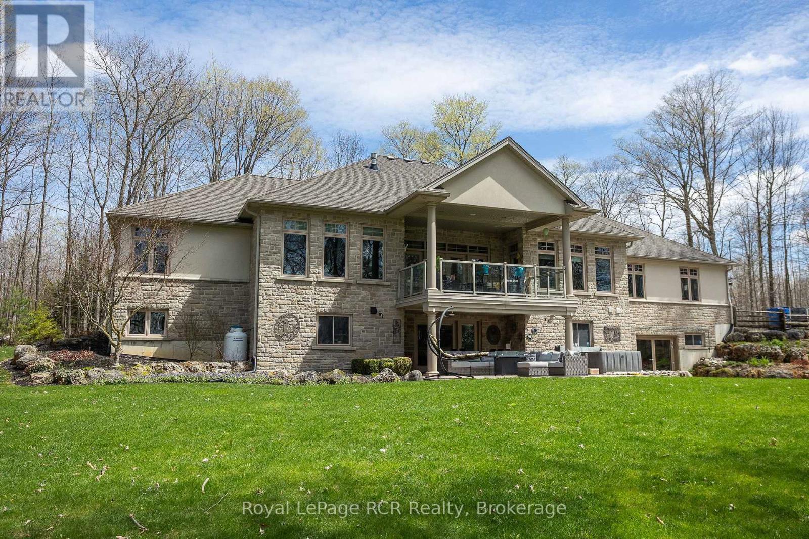 414498 Baseline Road, West Grey, Ontario  N0C 1H0 - Photo 2 - X12991582