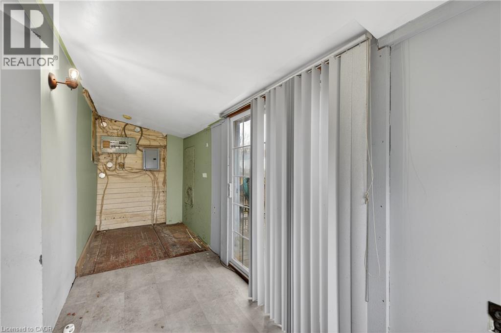 527 Bond Street, Watford, Ontario  N0M 2S0 - Photo 27 - 40819933