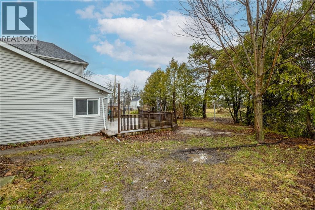 527 Bond Street, Watford, Ontario  N0M 2S0 - Photo 39 - 40819933