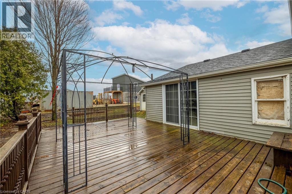 527 Bond Street, Watford, Ontario  N0M 2S0 - Photo 42 - 40819933