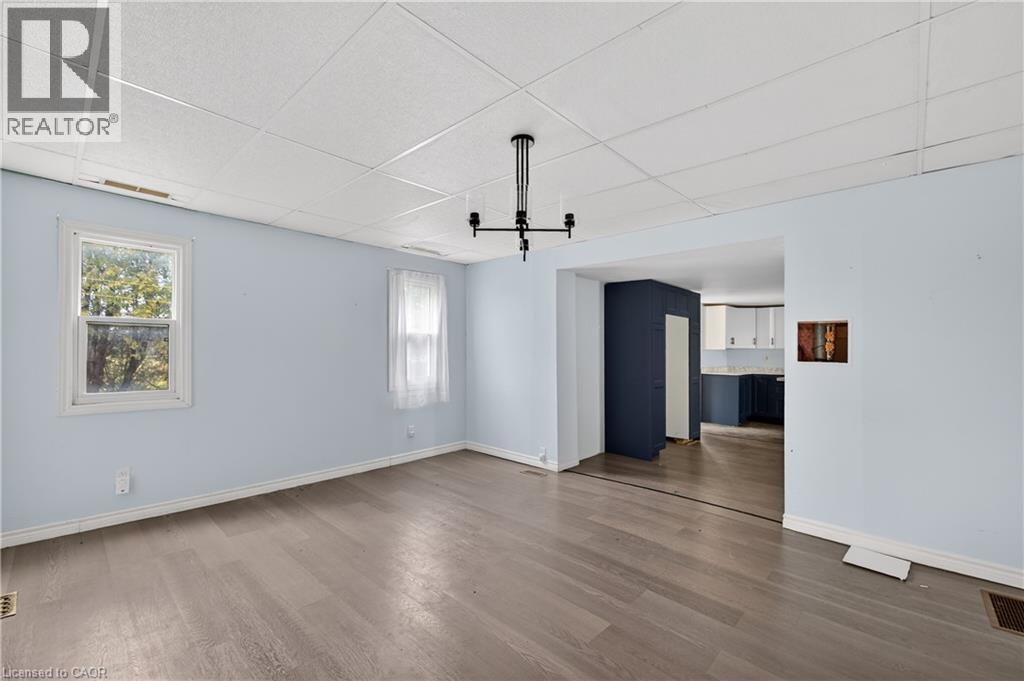 527 Bond Street, Watford, Ontario  N0M 2S0 - Photo 7 - 40819933