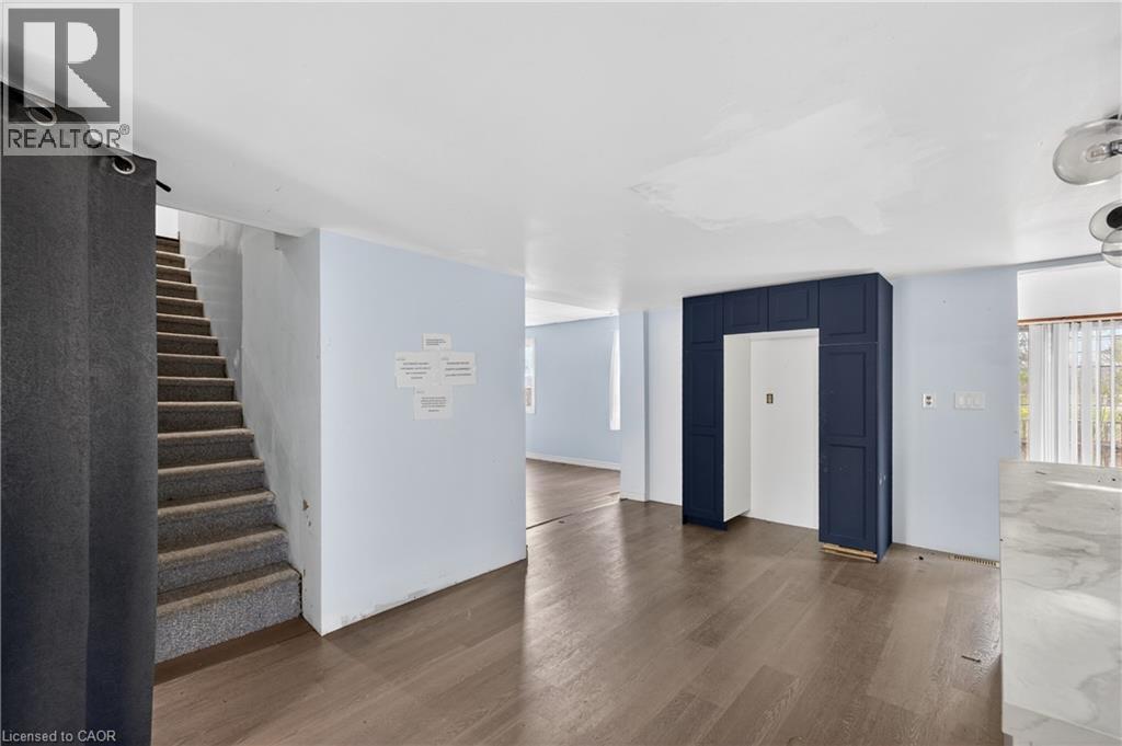 527 Bond Street, Watford, Ontario  N0M 2S0 - Photo 9 - 40819933