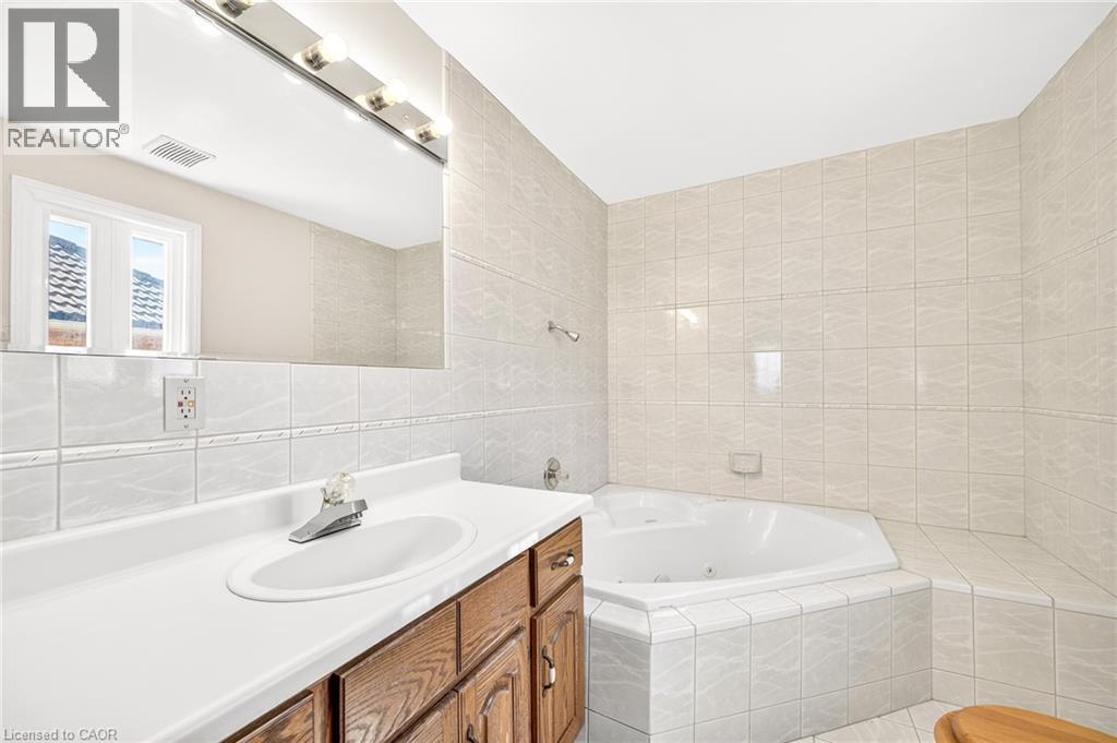 27 Trieste Place, Hamilton, Ontario  L9B 2C3 - Photo 25 - 40820230