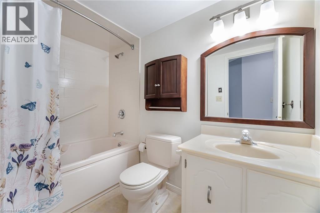 166 Mountain Park Avenue Unit# 201, Hamilton, Ontario  L8V 1A1 - Photo 15 - 40820285