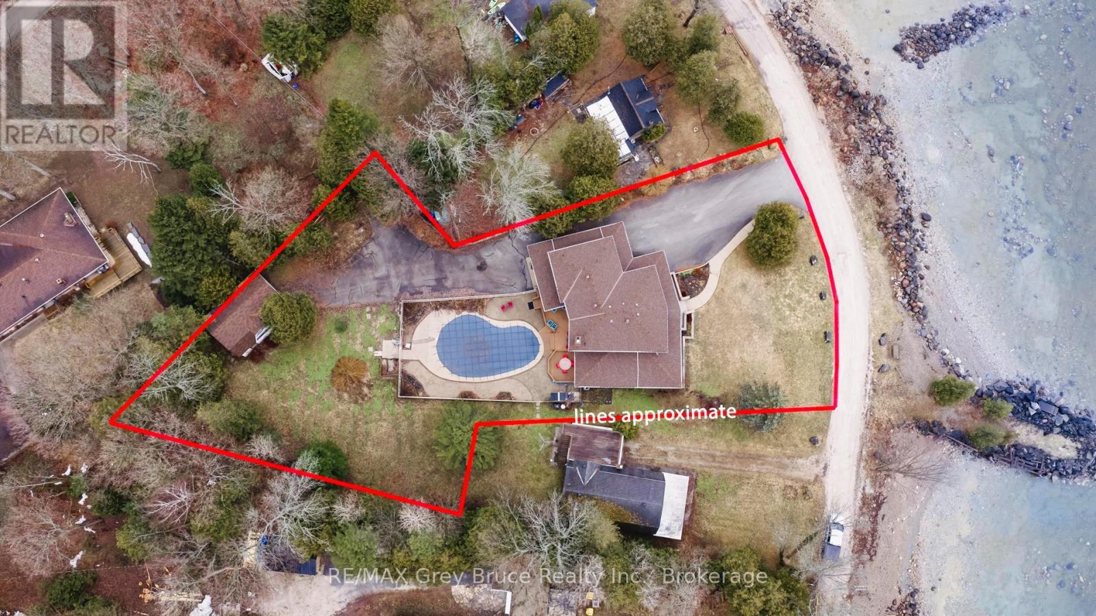 122 Cottage Lane, Georgian Bluffs, Ontario  N4K 5N4 - Photo 7 - X12993580