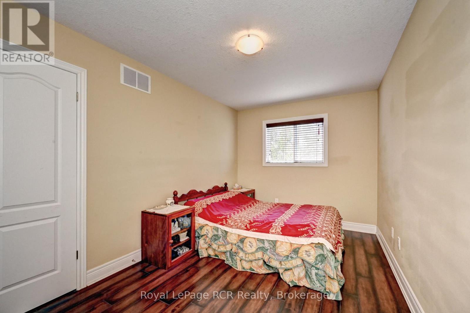 101 Douglas Street, West Grey, Ontario  N0G 1R0 - Photo 29 - X12993938