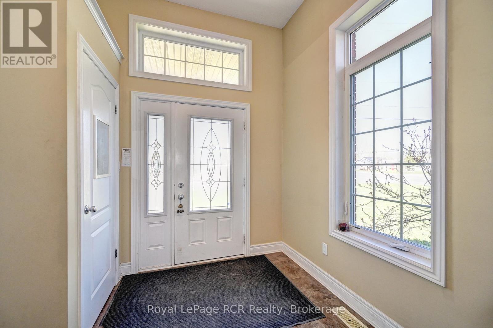 101 Douglas Street, West Grey, Ontario  N0G 1R0 - Photo 6 - X12993938