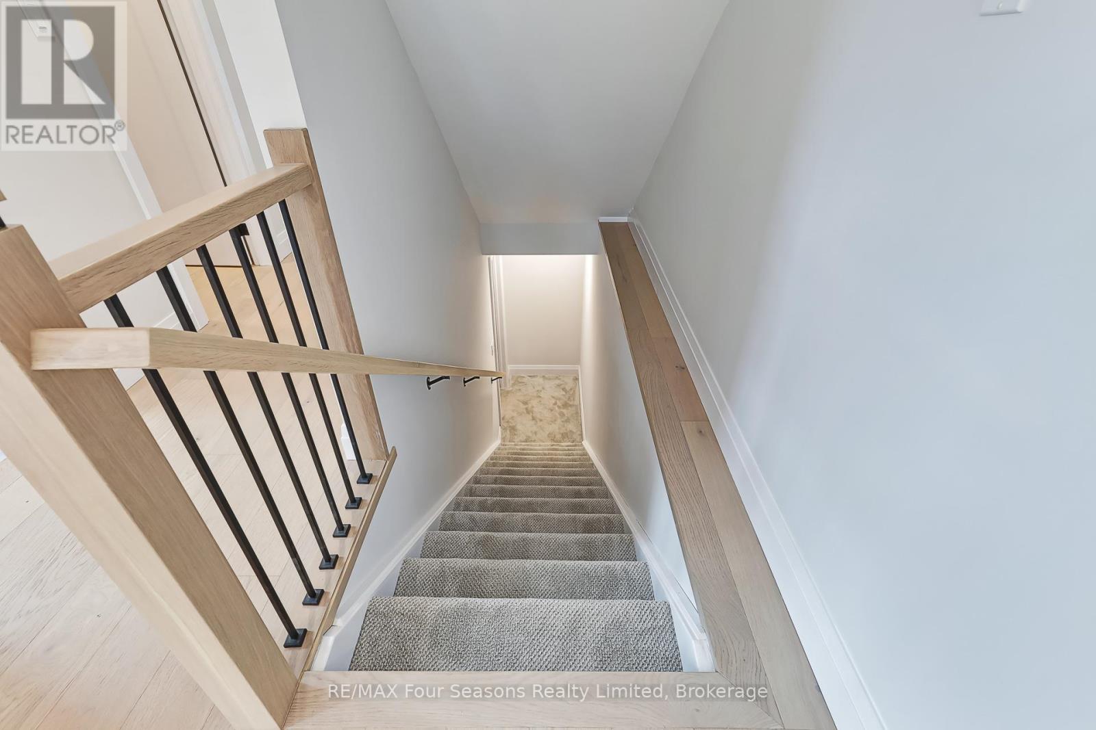 1 Boynton Court, Blue Mountains, Ontario  N0H 2P0 - Photo 37 - X12994508