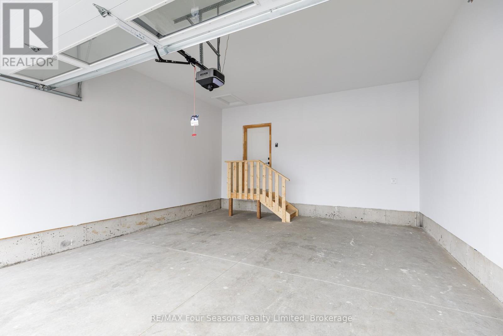 1 Boynton Court, Blue Mountains, Ontario  N0H 2P0 - Photo 41 - X12994508