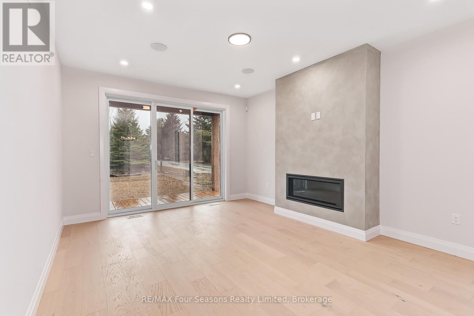 1 Boynton Court, Blue Mountains, Ontario  N0H 2P0 - Photo 5 - X12994508