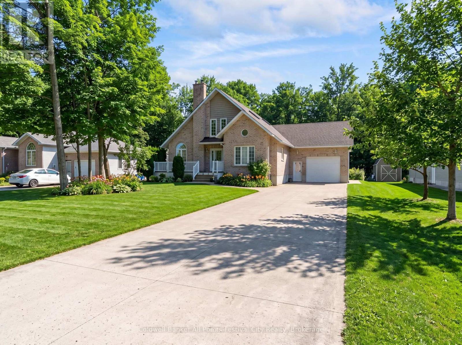 207 Birch Crescent, Huron-Kinloss, Ontario  N0G 2R0 - Photo 3 - X12994730