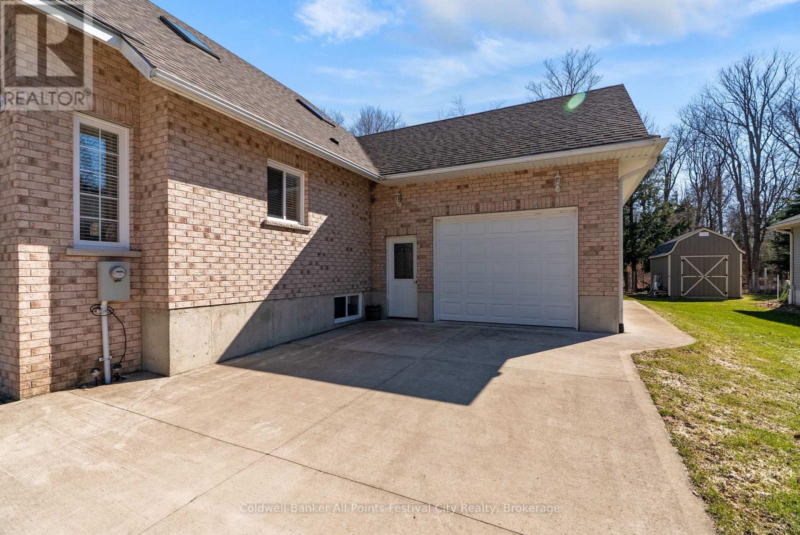 207 Birch Crescent, Huron-Kinloss, Ontario  N0G 2R0 - Photo 47 - X12994730