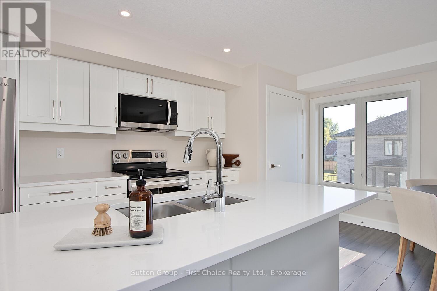 Unit 35 - 3202 Vivian Line, Stratford, Ontario  N5A 0K6 - Photo 13 - X12996026