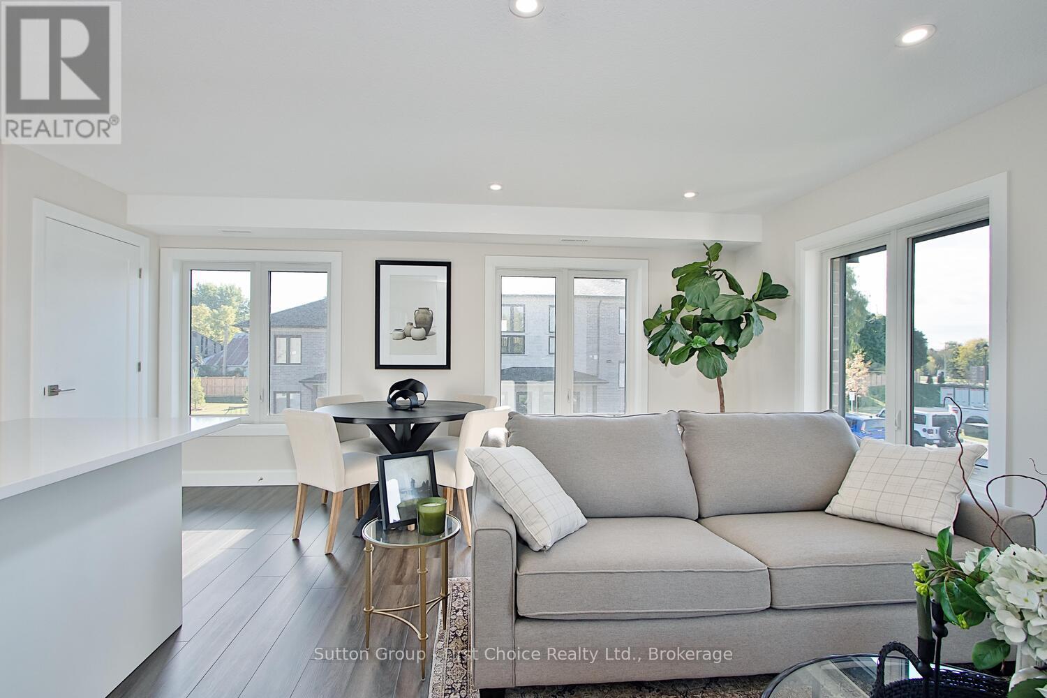 Unit 35 - 3202 Vivian Line, Stratford, Ontario  N5A 0K6 - Photo 7 - X12996026