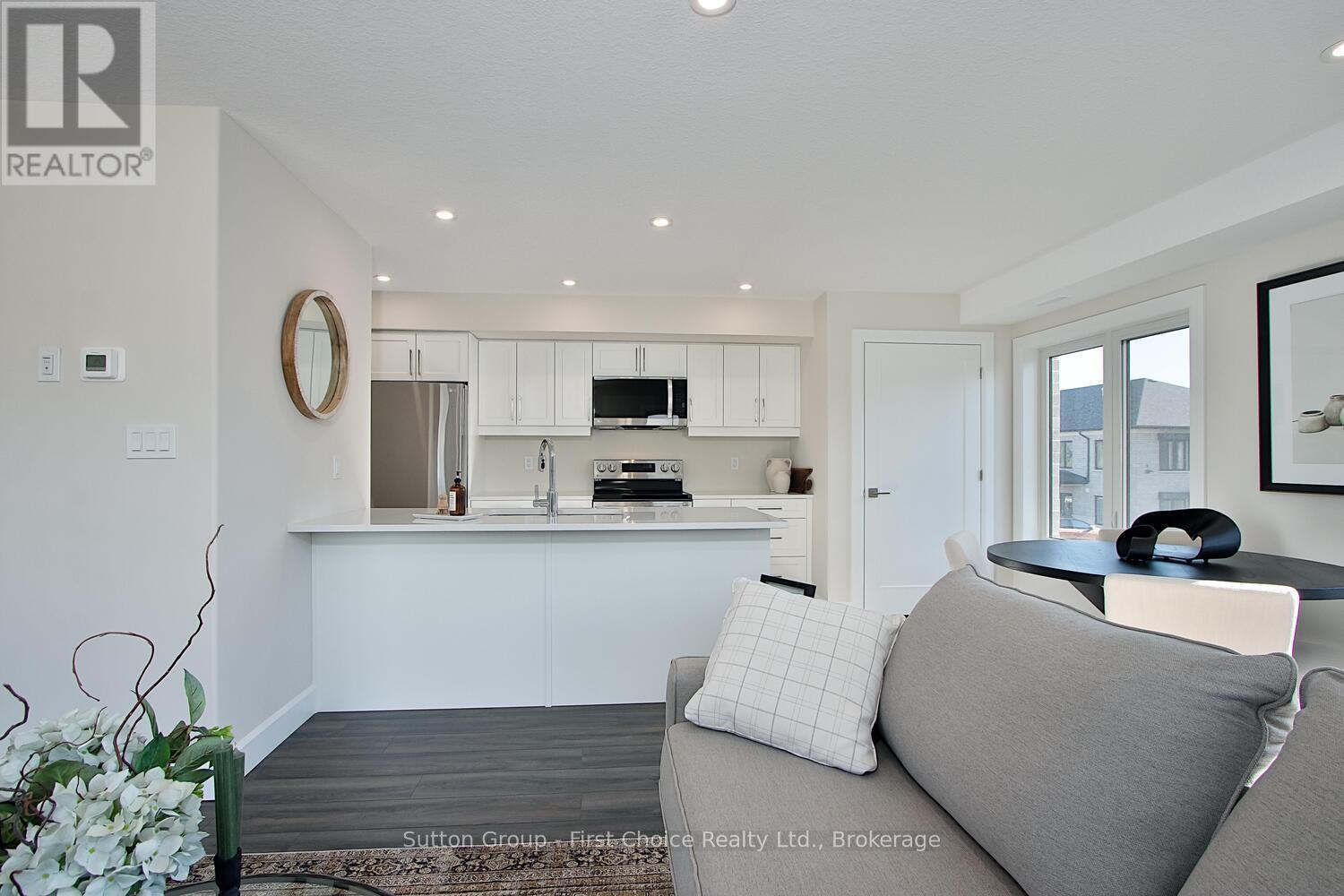 Unit 35 - 3202 Vivian Line, Stratford, Ontario  N5A 0K6 - Photo 9 - X12996026