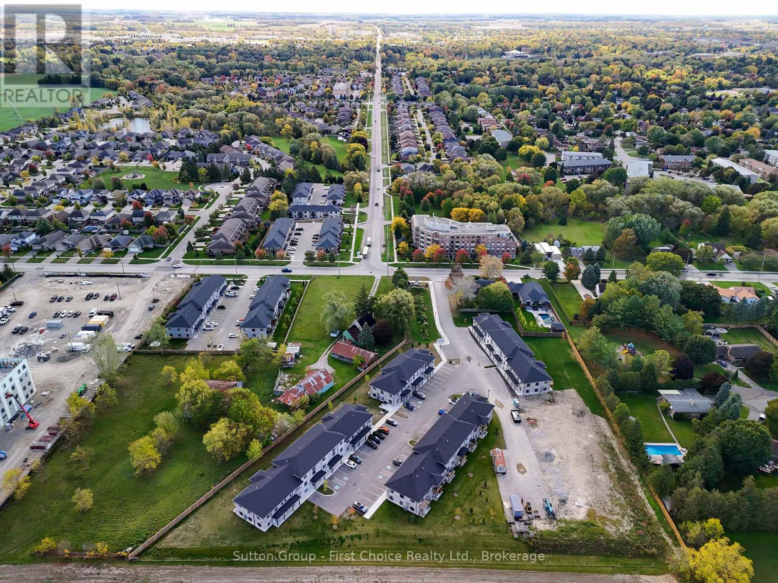 Unit 27 - 3202 Vivian Line, Stratford, Ontario  N5A 0K6 - Photo 2 - X12996056